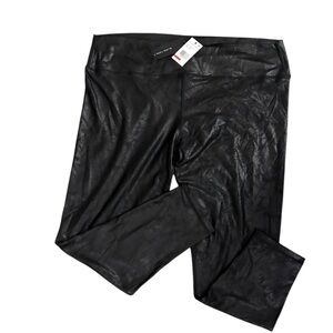 Black Tape shiny leggings 2X NWT